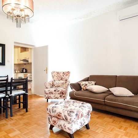 Apartment Yean Kaštela Zewnętrze zdjęcie