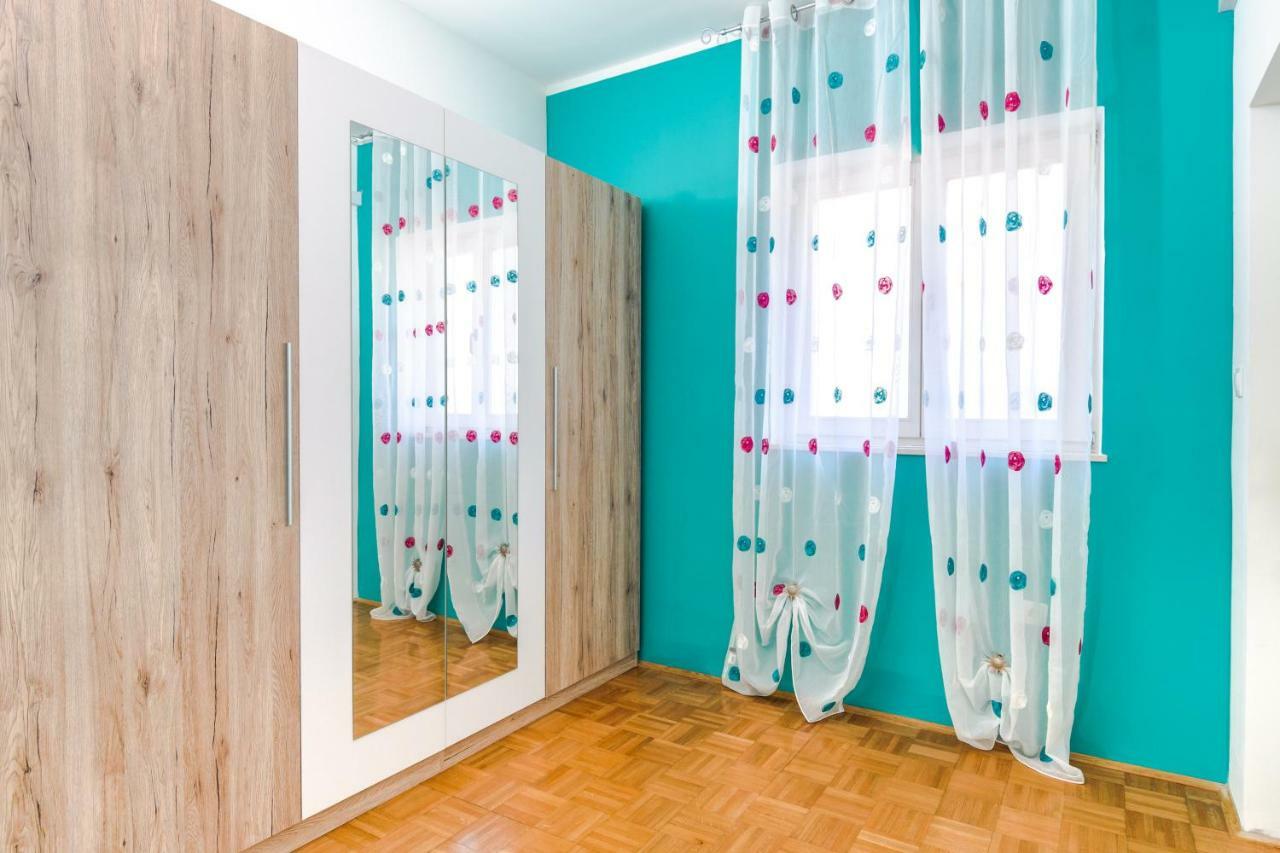Apartment Yean Kaštela Zewnętrze zdjęcie