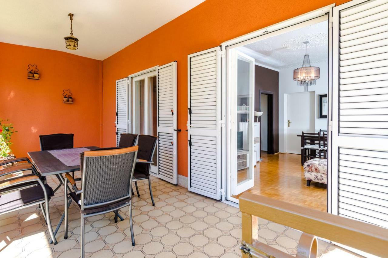 Apartment Yean Kaštela Zewnętrze zdjęcie