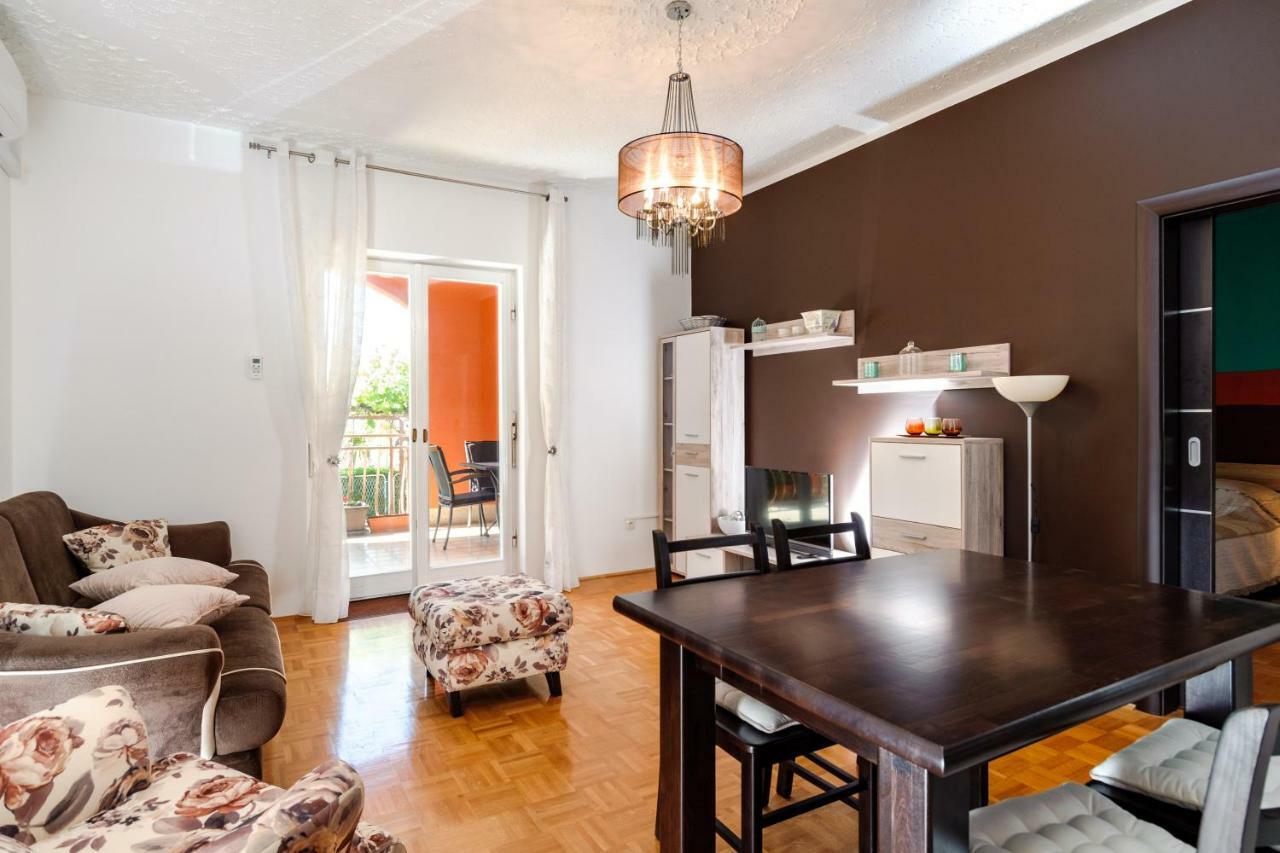 Apartment Yean Kaštela Zewnętrze zdjęcie